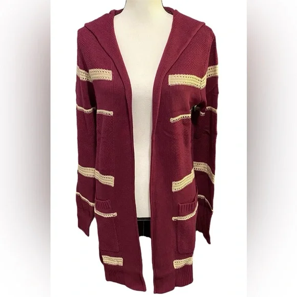 Lety and Me Knitted Hooded Cardigan Size Medium NWOT - Picture 3 of 9